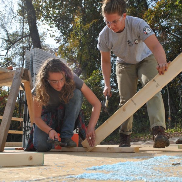 students build Habitat for Humanity home